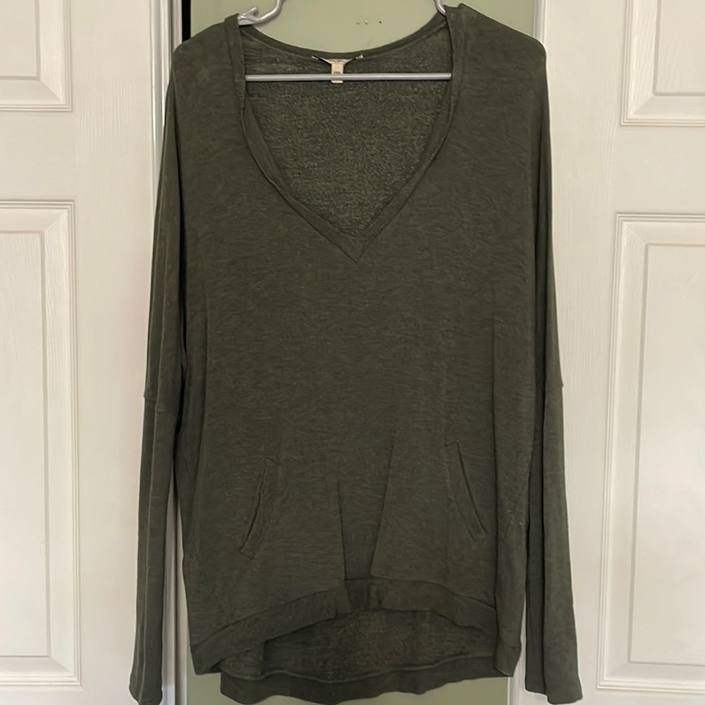 Express One Eleven Sweatshirt, Soft, Great Condition, Women’s Size Small, Green